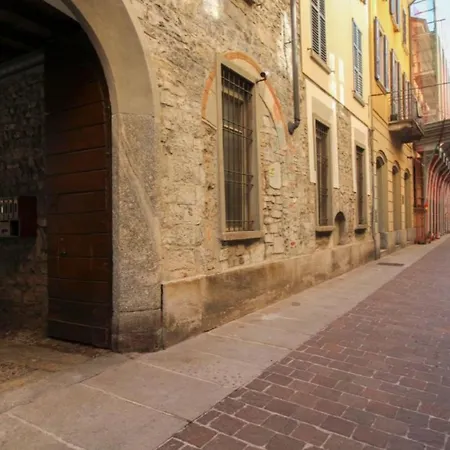 Apartmán Old View Como